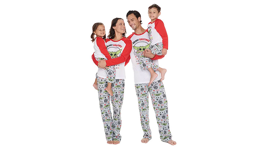 JAMMIES FOR YOUR FAMILIES STAR WARS THE MANDALORIAN & THE CHILD
