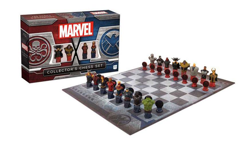 None Marvel Heroes Chess Set