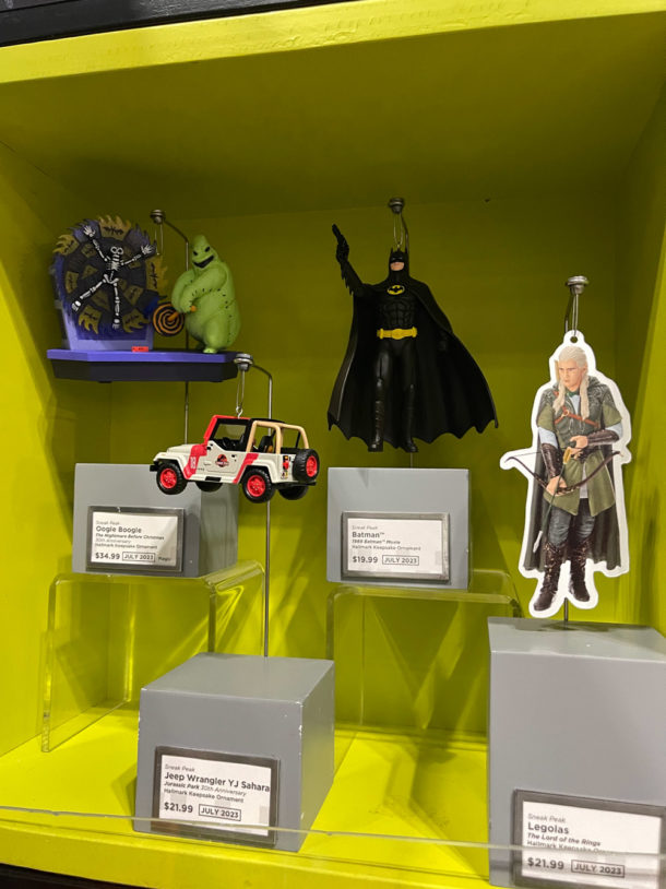Hallmark Merch NYCC 2022: Hallmark's PopMinded Brings Holiday Merch