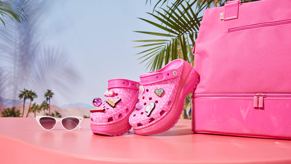 Pink crocs on sales feet