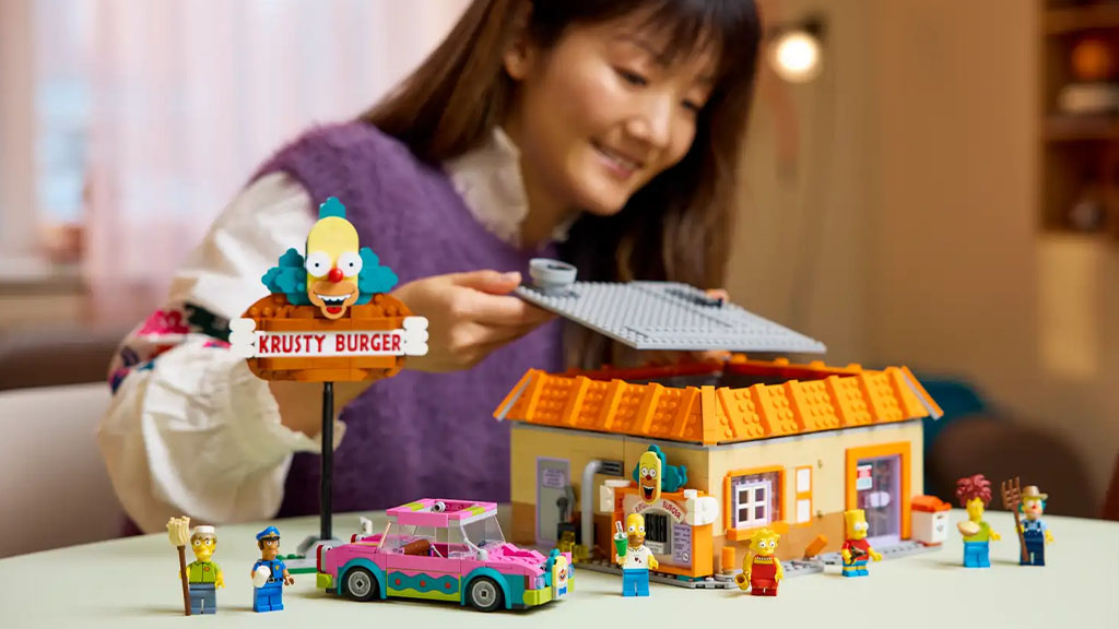 The LEGO Simpsons Krusty Burger Set Totally Eats