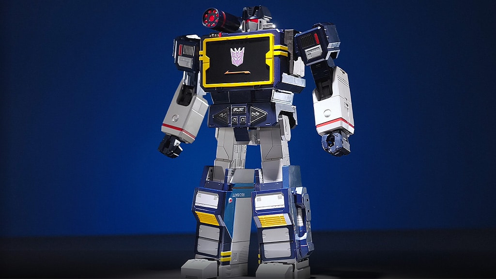 The Auto-Converting Soundwave Robot Is Truly Superior - The Pop