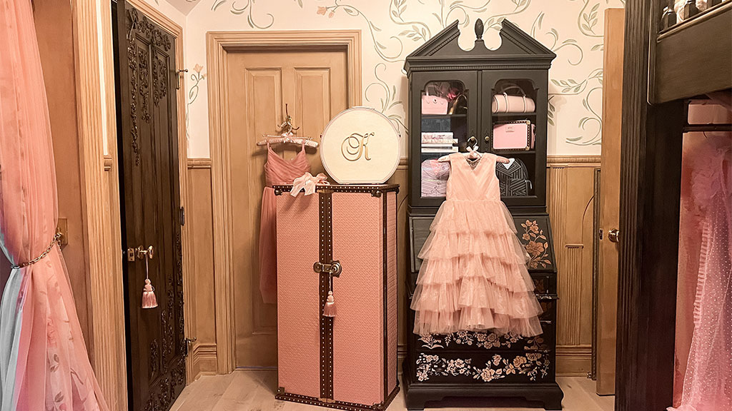 These Fan-tastic Interiors Put Passion on Display